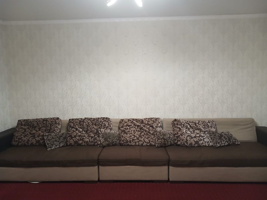 Срочно продается диван уголок