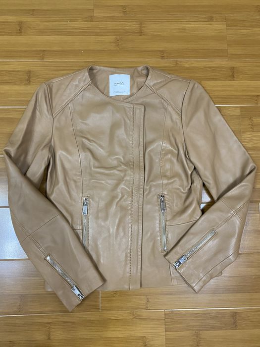 Новые куртки и плащ