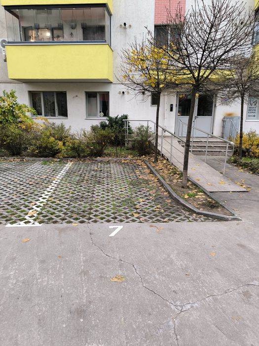 Închiriez loc de parcare ISG Residence