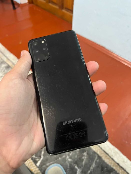 самсунг с20+ в неплохом состоянии