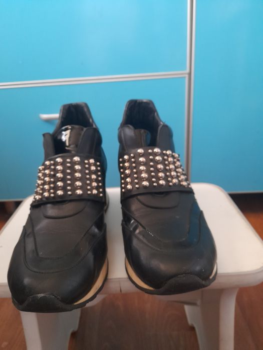Продам кожаную обувь