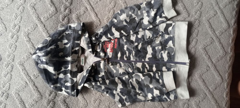 продам детские вещи