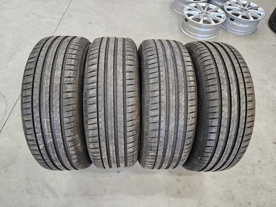 4 Anvelope de VARA 235.60.18 "Michelin"  ; ca NOI