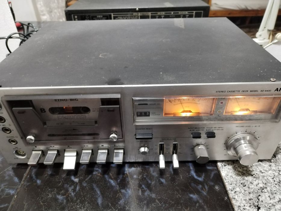 Deck Aiwa model D-6400