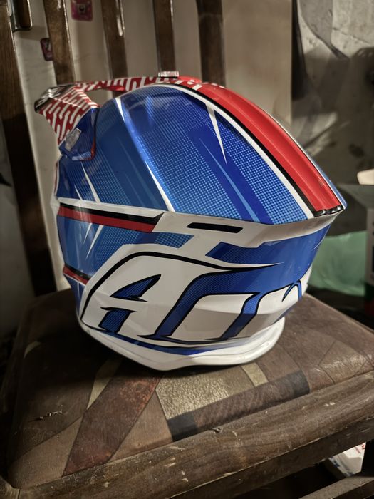 Продавам личната си каска AIROH Размер-XS-M