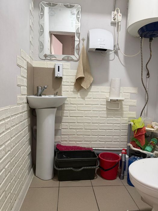 Продам студио ,площадь Ушанова