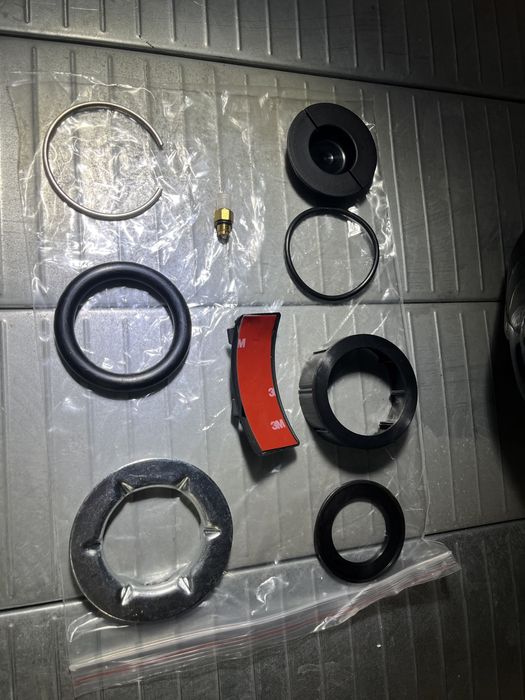 Perna aer bmw seria 5 6 7 g11 g12 fata spate stanga dreapta noua