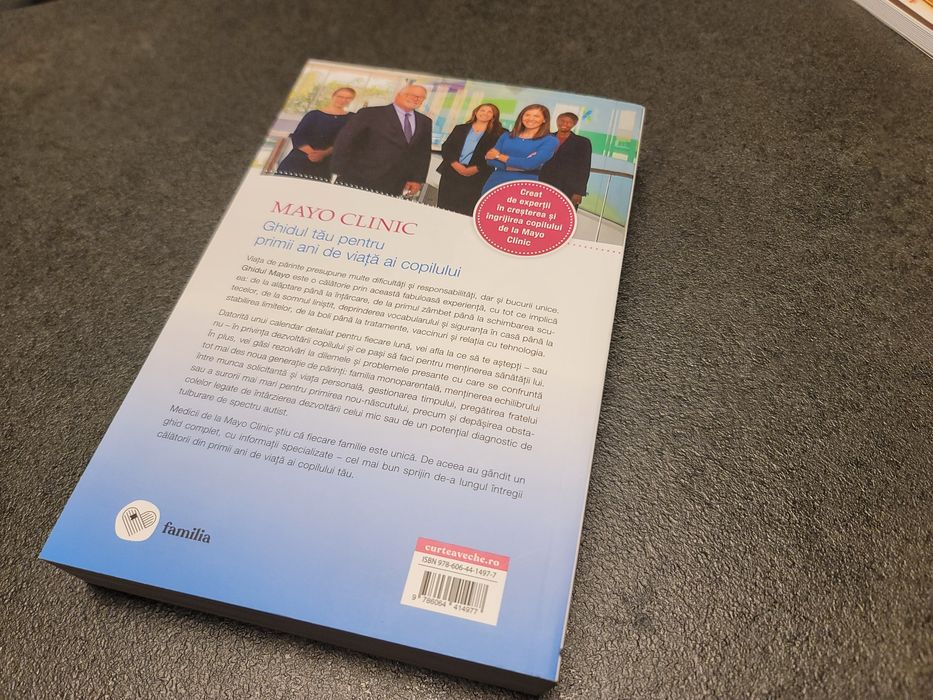 Carte "Ghidul tau pentru primii ani de viata ai copilului"