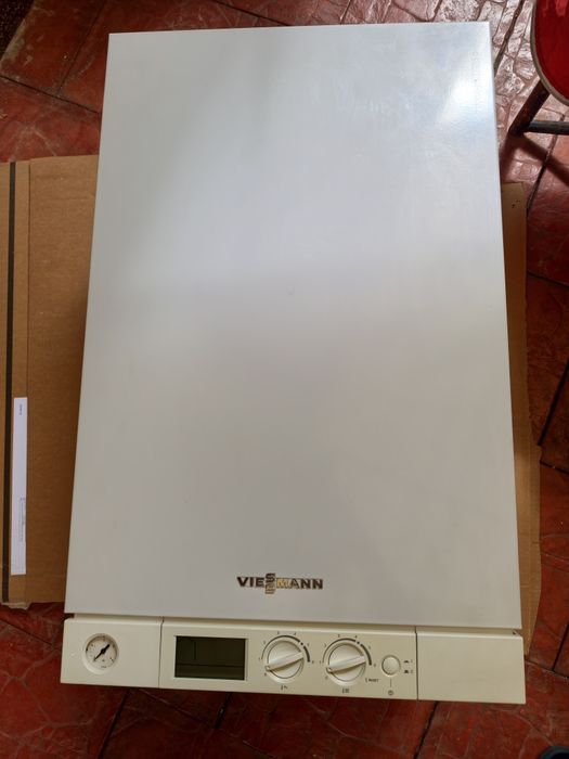 Centrala pe gaz Viessmann vitoped 100 in parametri normali de funcționare.