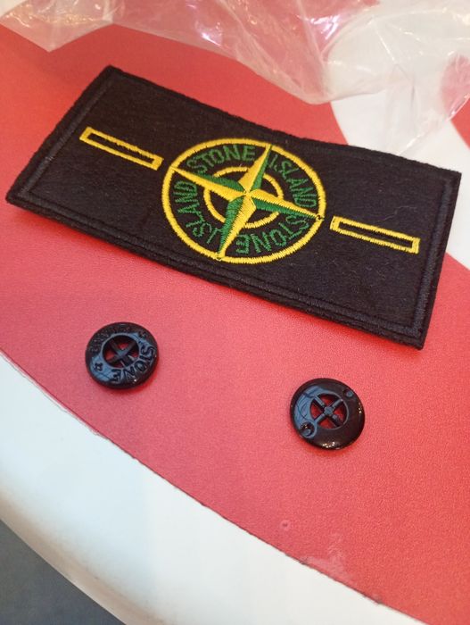 Stone island badge