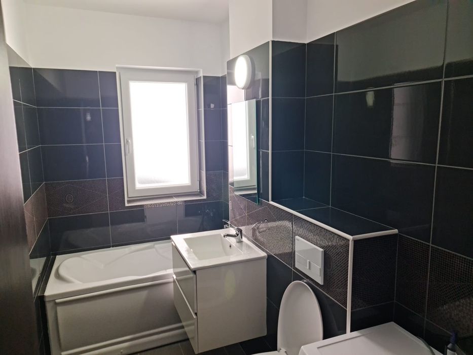 Proprietar, vând apartament cu doua camere
