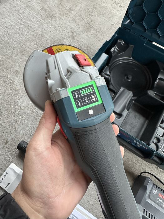 BOSCH GWS 18V-10 SC Made in Germany