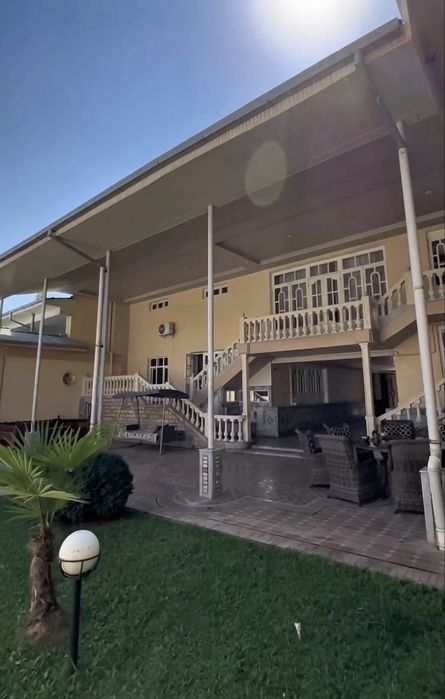 Уй сотилади, ховли