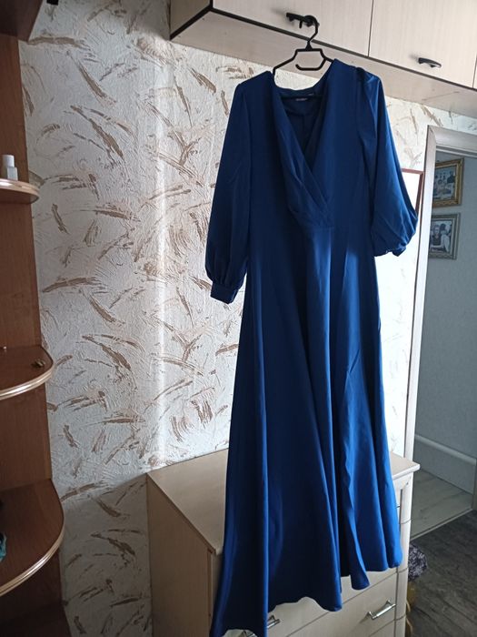 Продам два вечерних платья