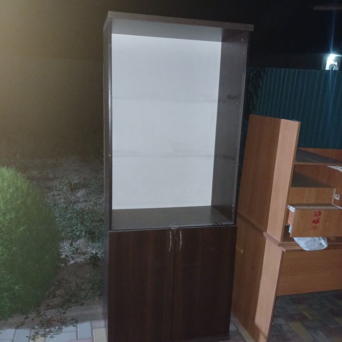 Продам шкаф и парту
