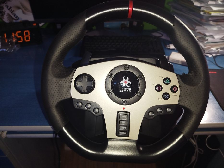Vând volan Myria mg7400 și volan Myria mg7418(este urgent)