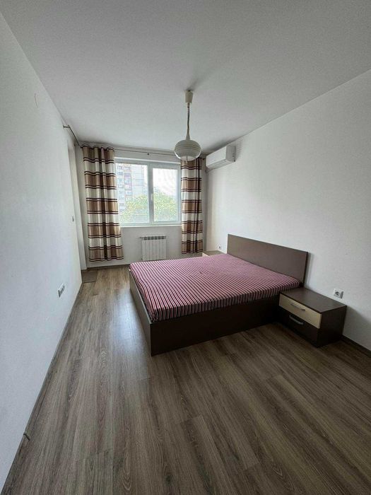Продава се Двустаен апартамент в Плевен, Идеален център - 72 кв.м за 2056 €/кв.м - Снимка #7