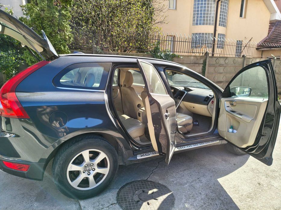 VOLVO XC60 2009 — imagine 4