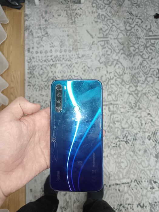 Продам Redmi note 8 64/4