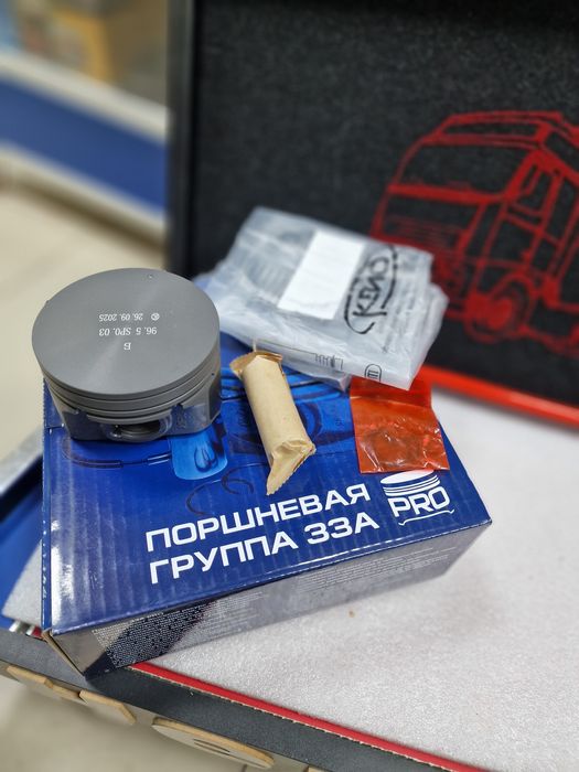 Поршень ЗЗА PRO с пальцем, стопорное и поршневным кольцом на Газель