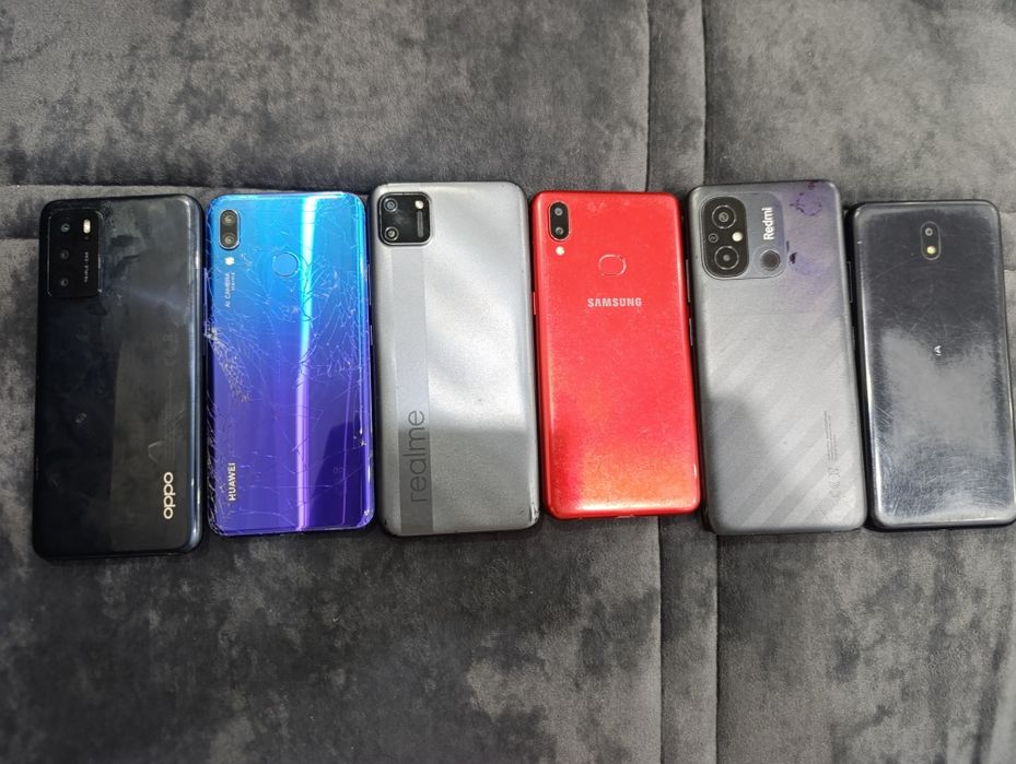 Продам телефоны на запчасти