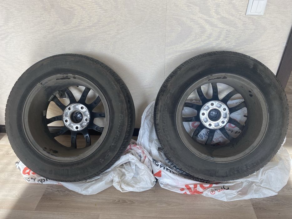 Диски с шинами.