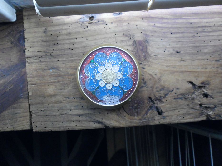 Продавам кутиика СССР мед