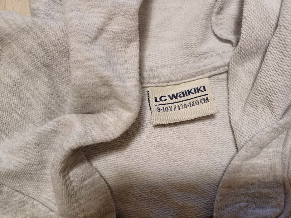 Запазено горнище LC Waikiki 134-140