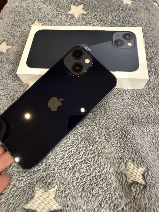 Продавам iphone13