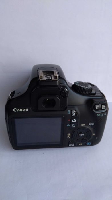 Фотоаппарат Canon EOS 1100D