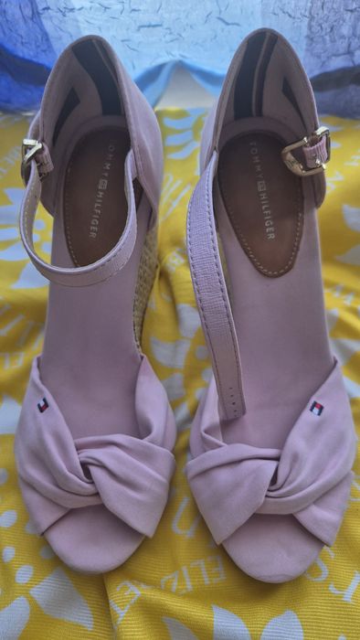 Обувки tommy hilfiger 38 размер 24 см