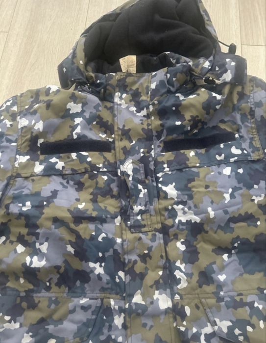 Scurtă camuflaj iarna Av
