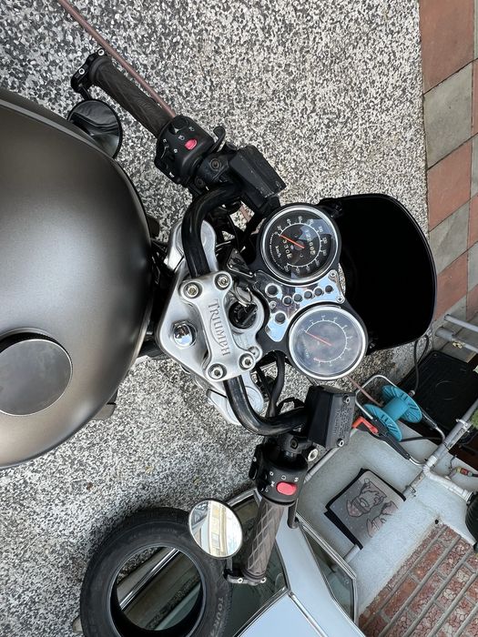 Triumph Thunderbird 1996 cafe-recer