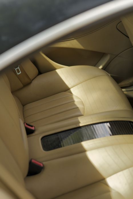 Dezmembrez Mercedes CLS350 benzina pompa benzina sbc grila bara capota