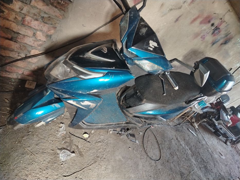 Продам электроскутер