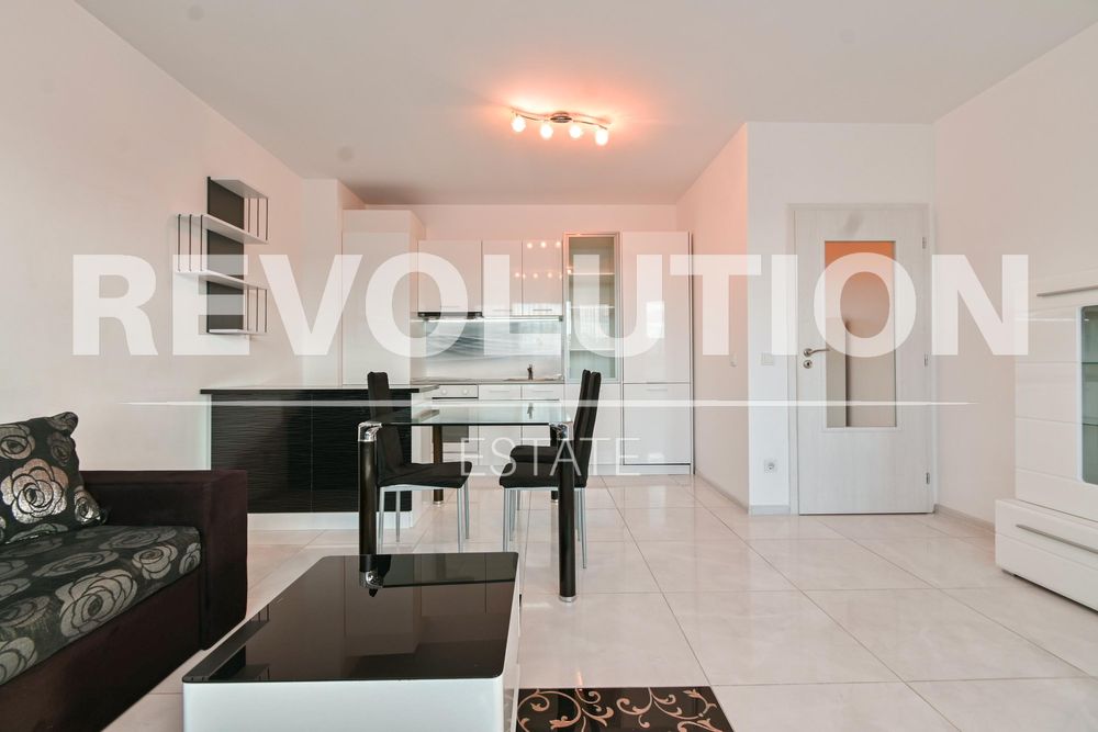 Дава се под наем Тристаен апартамент в София, Красна поляна 3 - 96 кв.м за 712.98 € - Снимка #3