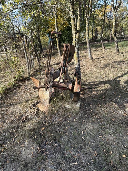 Plug kverneland cu doua trupite
