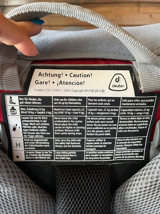 Туристическа раница за бебеносене / самар/ Deuter Kid Comfort II