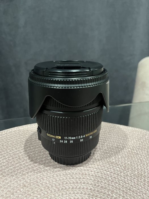 Canon EOS 750D + 50mm 1.8f + sigma 17-70mm 2.8f