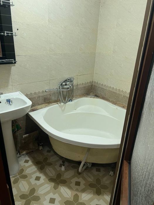 1 xonali kvartira ijaraga beriladi