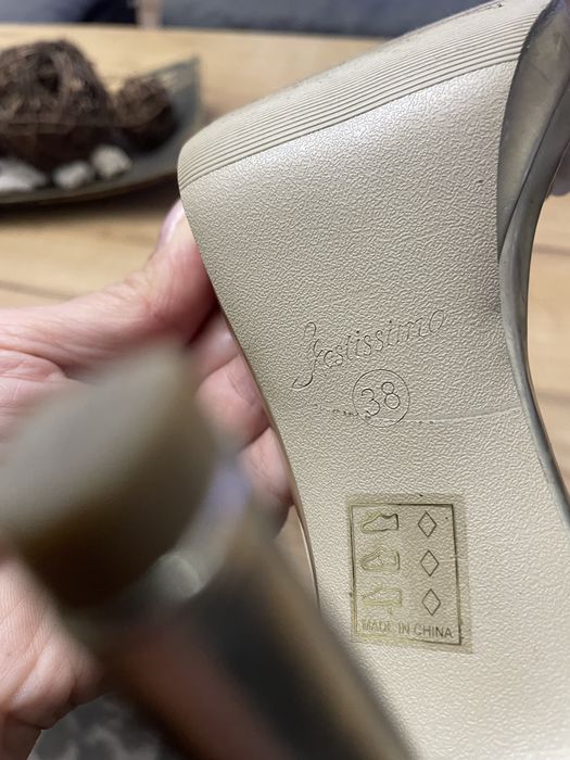 Дамски сандали /токчета/