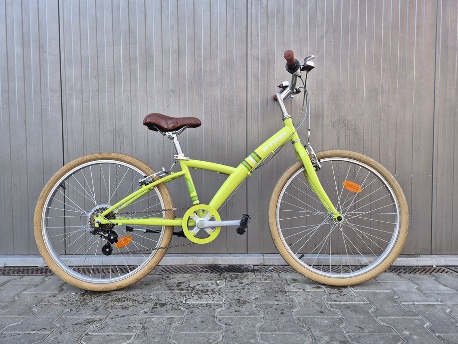 Trotinetă oxelo MID 5 și bicicleta B-TWIN POLY 300