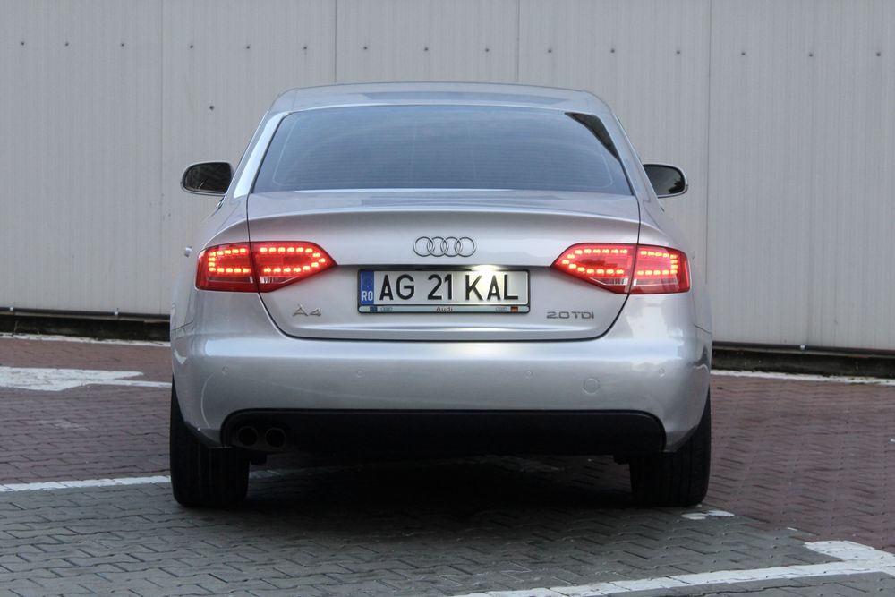 Vând Audi a4 b8 2011