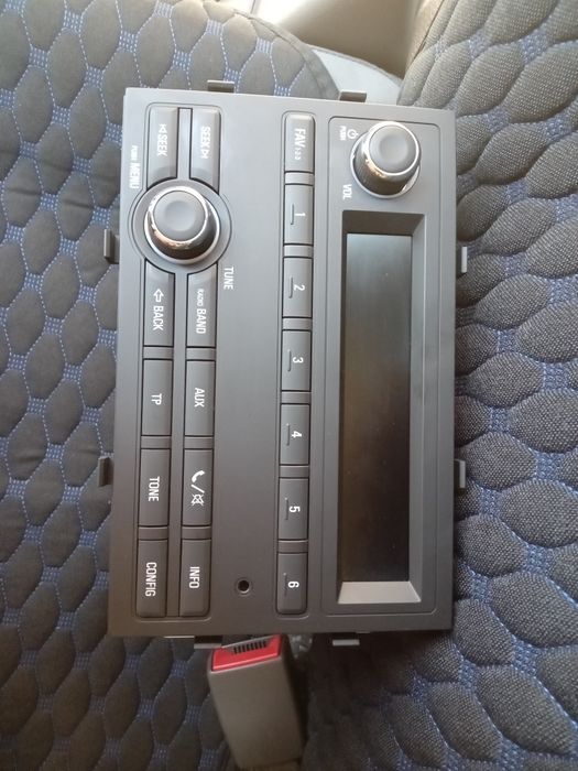 Продам магнитолу