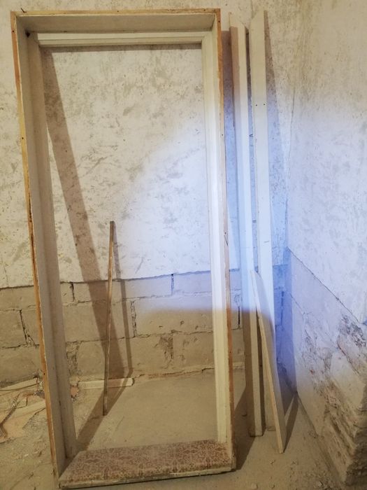 Vand usa interioara de lemn cu toc 190x78 cm.