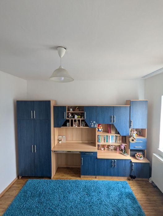 Mobilă tineret stare bună