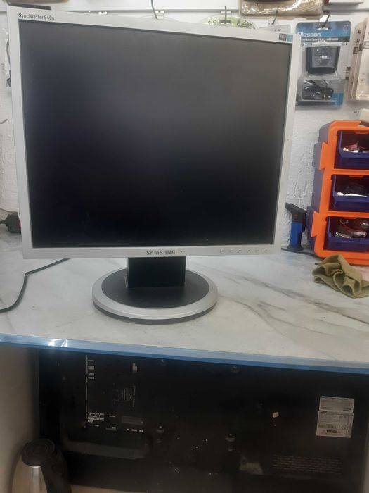 Монитор самсунг 19