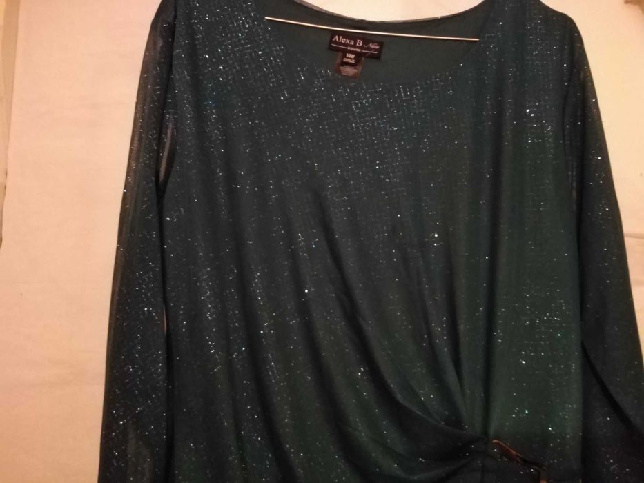 Rochie eleganta verde inchis cu model discret sclipitor