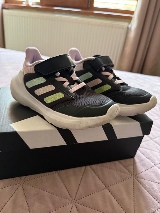 Adidas детски маратонки