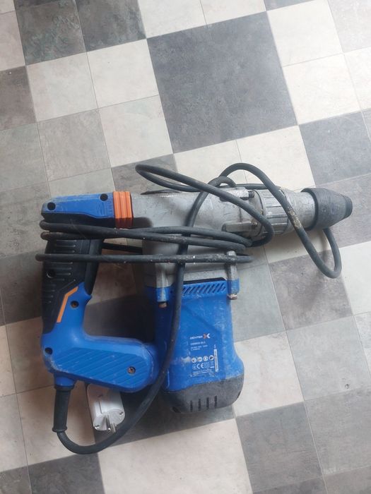 Scule electrice  de vanzare